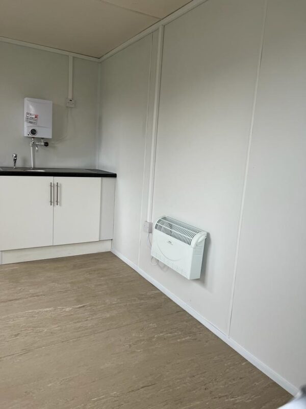SOLD - 16ft x 9ft Welfare Unit - Image 2