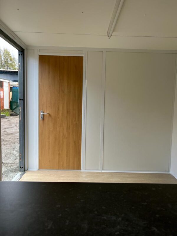 SOLD - 21ft x 9ft "50/50" Office & Storage - Image 4