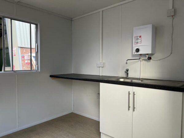 SOLD 16ft x 9ft Welfare Unit - Image 11