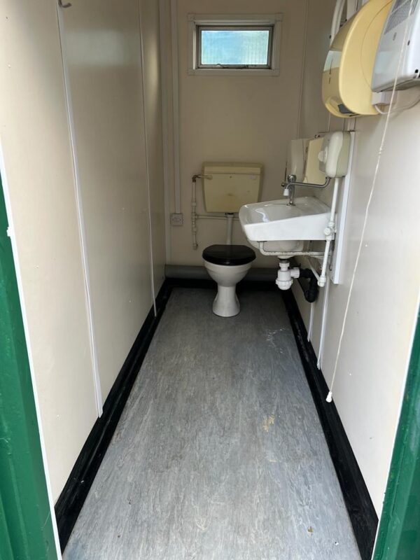 SOLD 16ft x 9ft Welfare Unit - Image 5