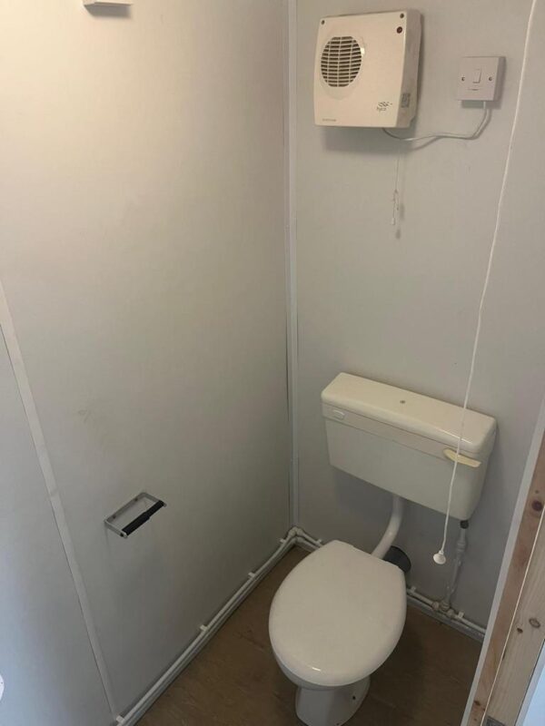SOLD 32ft x 10ft Site Office Welfare unit with Toilet and Kitchen - Image 9
