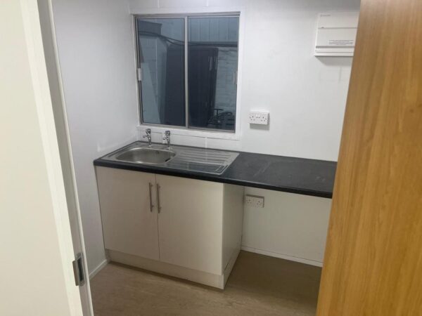 SOLD 32ft x 10ft Site Office Welfare unit with Toilet and Kitchen - Image 13