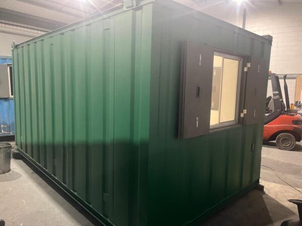 SOLD 16ft x 9ft Welfare Unit with Toilet - Image 11