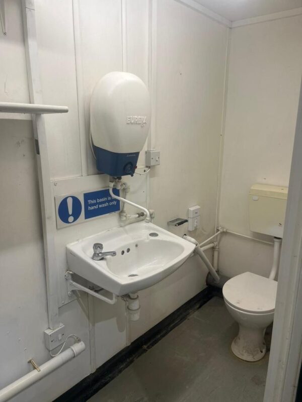 SOLD 16ft x 9ft Welfare Unit with Toilet - Image 8