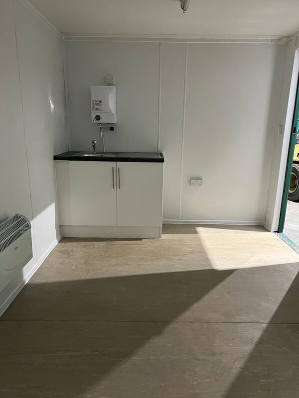 SOLD 16ft x 9ft Welfare Unit with Toilet - Image 9