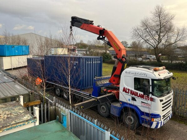 SOLD - 20ft One way Shipping Containers - Image 4