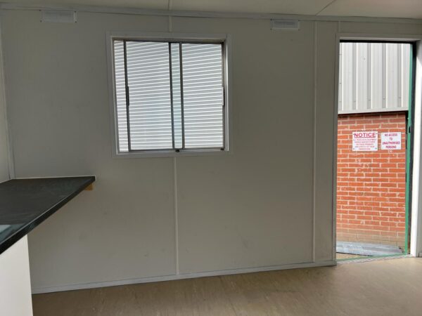 SOLD - 16ft x 9ft Welfare Unit with Kitchen and Toilet - Image 10