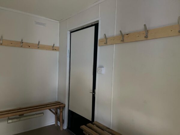 SOLD - 12ft x 10ft Reconditioned Drying Room - Image 5