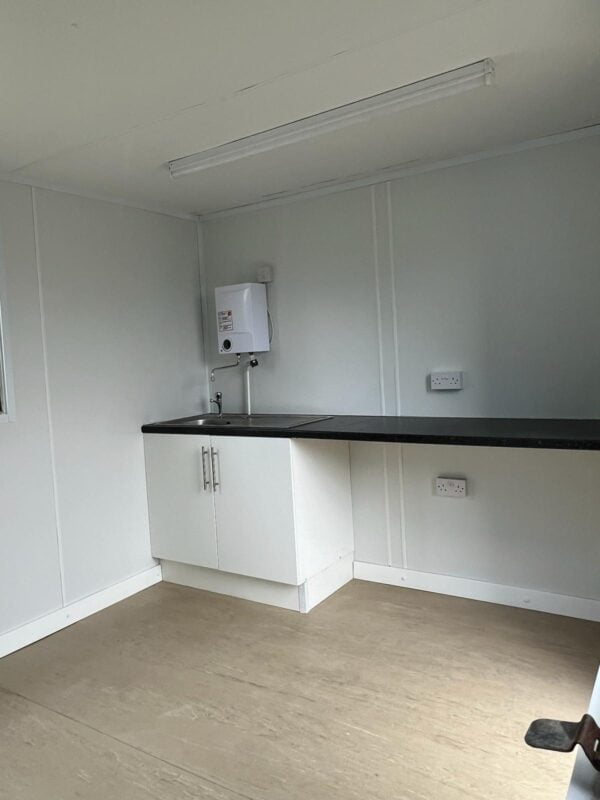 SOLD - 16ft x 9ft Welfare unit with Toilet - Image 10