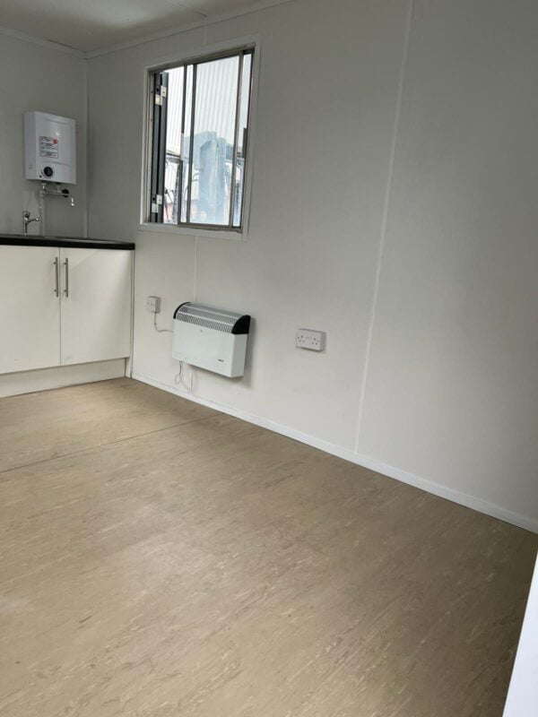 SOLD - 16ft x 9ft Welfare Unit with Toilet - Image 7