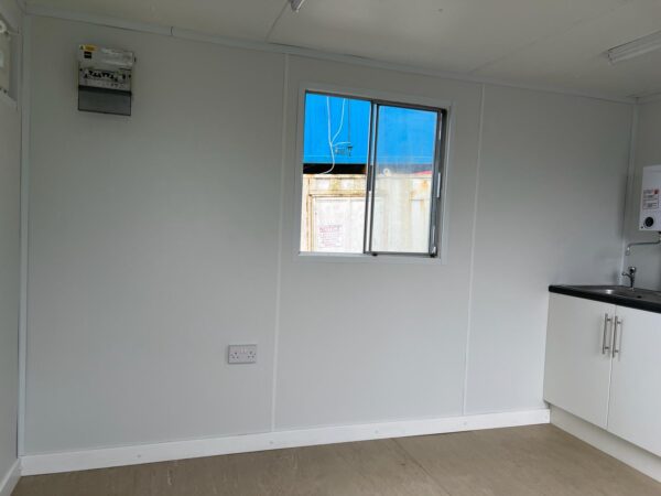 SOLD - 16ft x 9ft Welfare unit with Toilet - Image 12