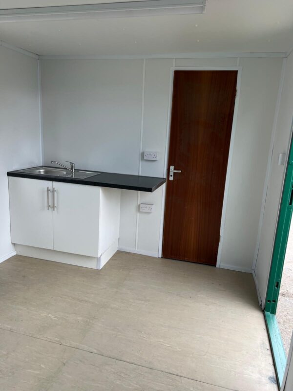 SOLD - 16ft x 9ft Welfare Unit with Toilet - Image 14