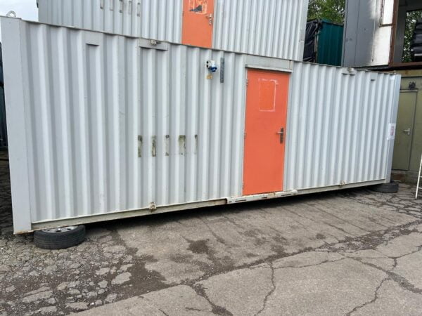 SOLD 24ft x 9ft Site office open plan - Image 3