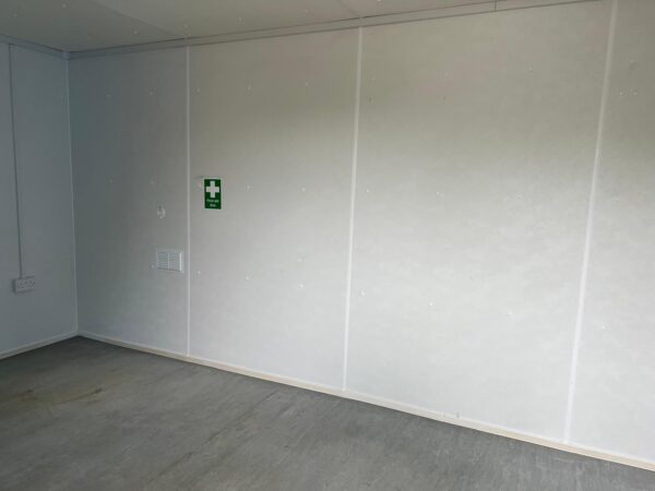 SOLD 24ft x 9ft Site office open plan - Image 9