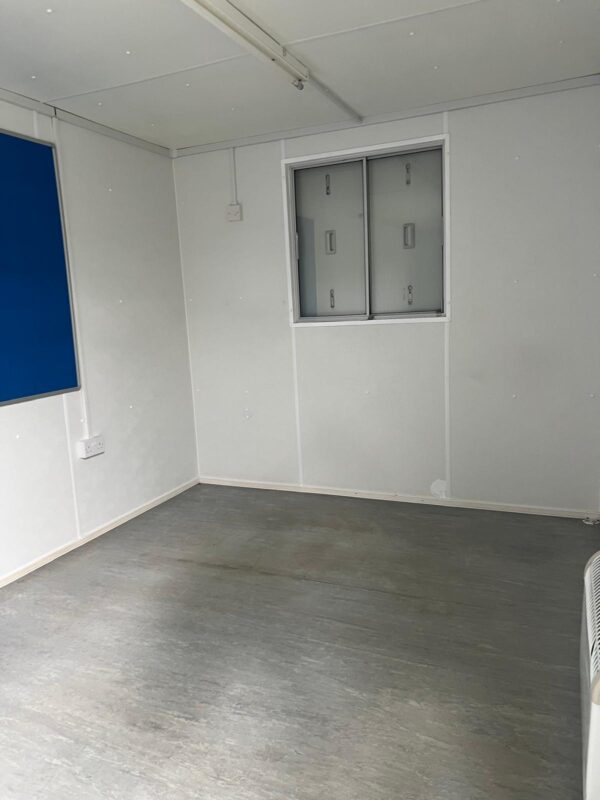 SOLD 24ft x 9ft Site office open plan - Image 7