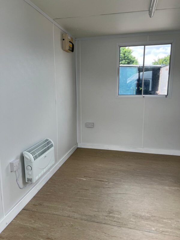 SOLD - 12ft x 9ft site office Security Gate House - Image 7