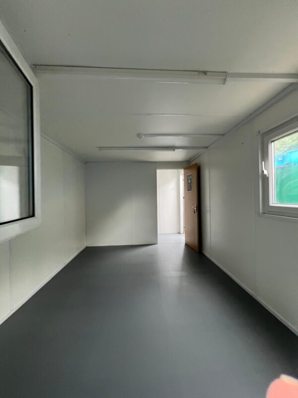 SOLD - 32ft x 10ft Site Office - Image 8