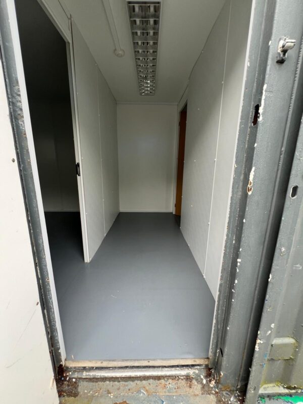 SOLD - 32ft x 10ft Site Office - Image 5