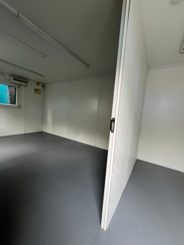 SOLD - 32ft x 10ft Site Office - Image 10