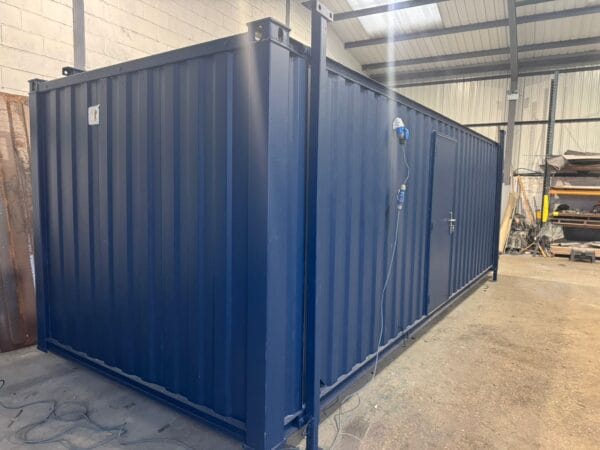 24ft x 9ft Reconditioned Jackleg Anti Vandal Unit with female and male toilets and shower units - Image 19