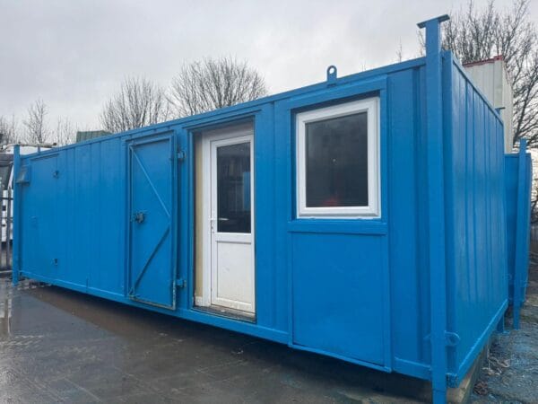 SOLD - 26ft x 9ft Welfare Unit - Image 4