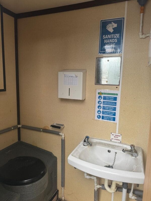 SOLD - 26ft x 9ft Welfare Unit - Image 14