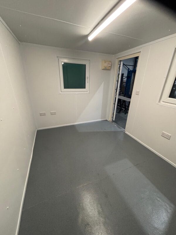 SOLD - 16ft x 9ft Site Office - Image 7