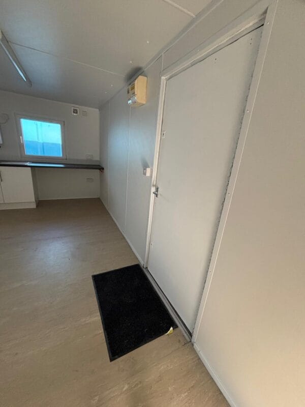 SOLD - 24ft x 9ft Reconditioned Office with: new kitchen, totally rewired and electrical tested - Image 9