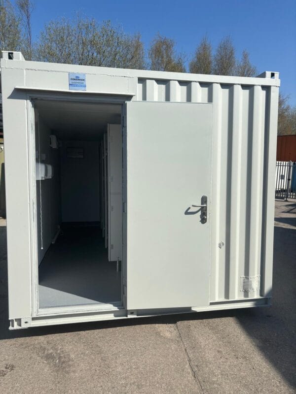 SOLD TO A CUSTOMER IN CLAY CROSS- 16ft x 9ft Reconditioned Toilet Unit