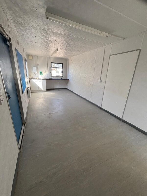 SOLD to a customer in Melton Mowbury -32ft x 10ft Double Office with Kitchen - Image 10