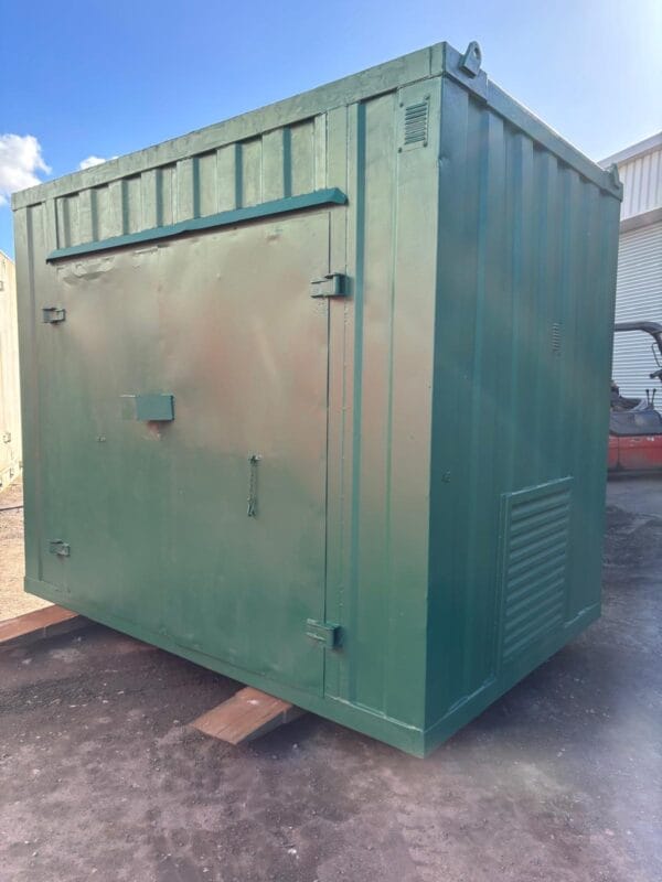 Storage cabin 3m wide 2m deep 2.5m high - Image 2