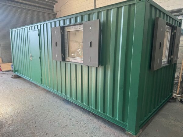 SOLD to a customer in Lutterworth -24ft x 9ft Office with Internal Toilet and Kitchen - Image 3