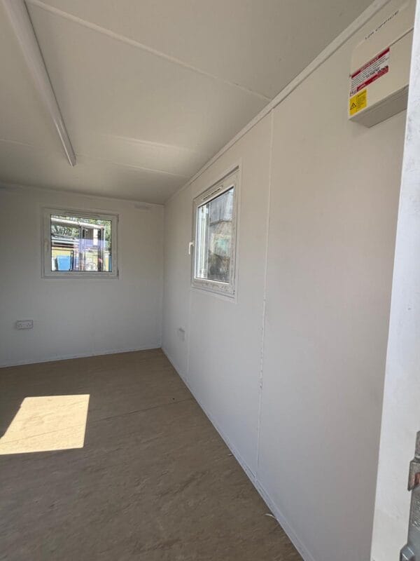 12ft x 9ft Site Office Security Unit - Image 10