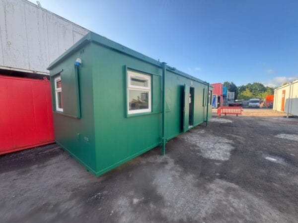 SOLD TO A CUSTOMER IN KINGS LYNN - 32ft x 10ft Reconditioned Welfare Unit - Image 5