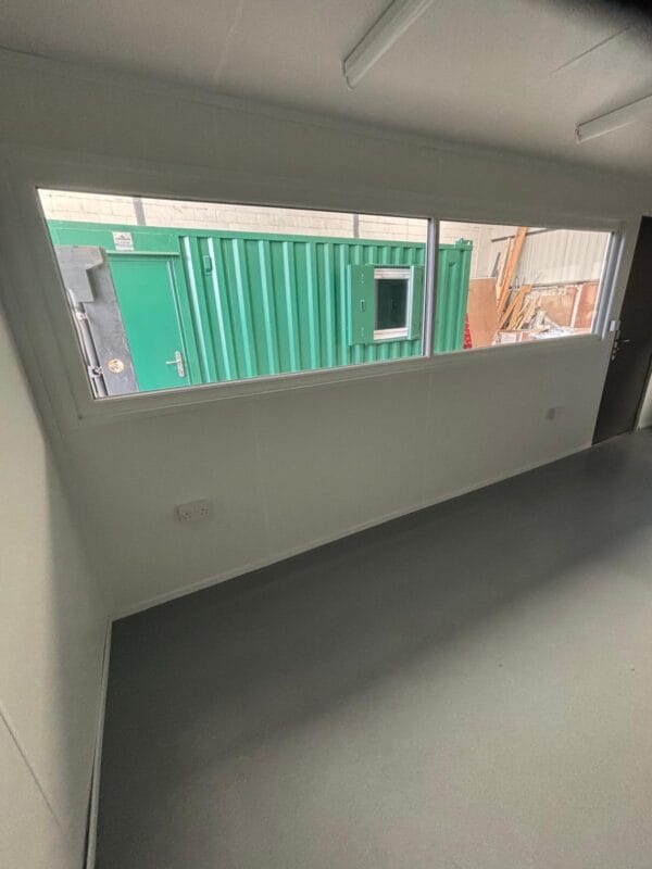 20ft x 8ft New Shipping Container – Converted Control Room for Steel Foundry - Image 8