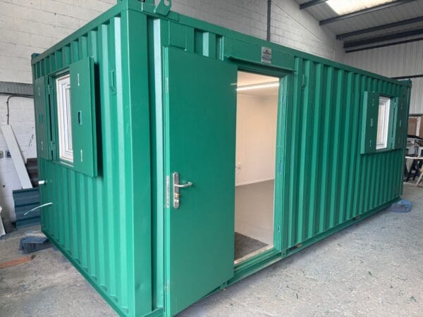 Reconditioned 21ft x 9ft 6" Site Office – Fully Refurbished with Kitchenette - Image 5