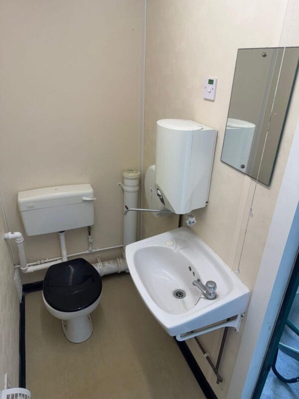 24ft x 9ft Welfare Unit - Image 13
