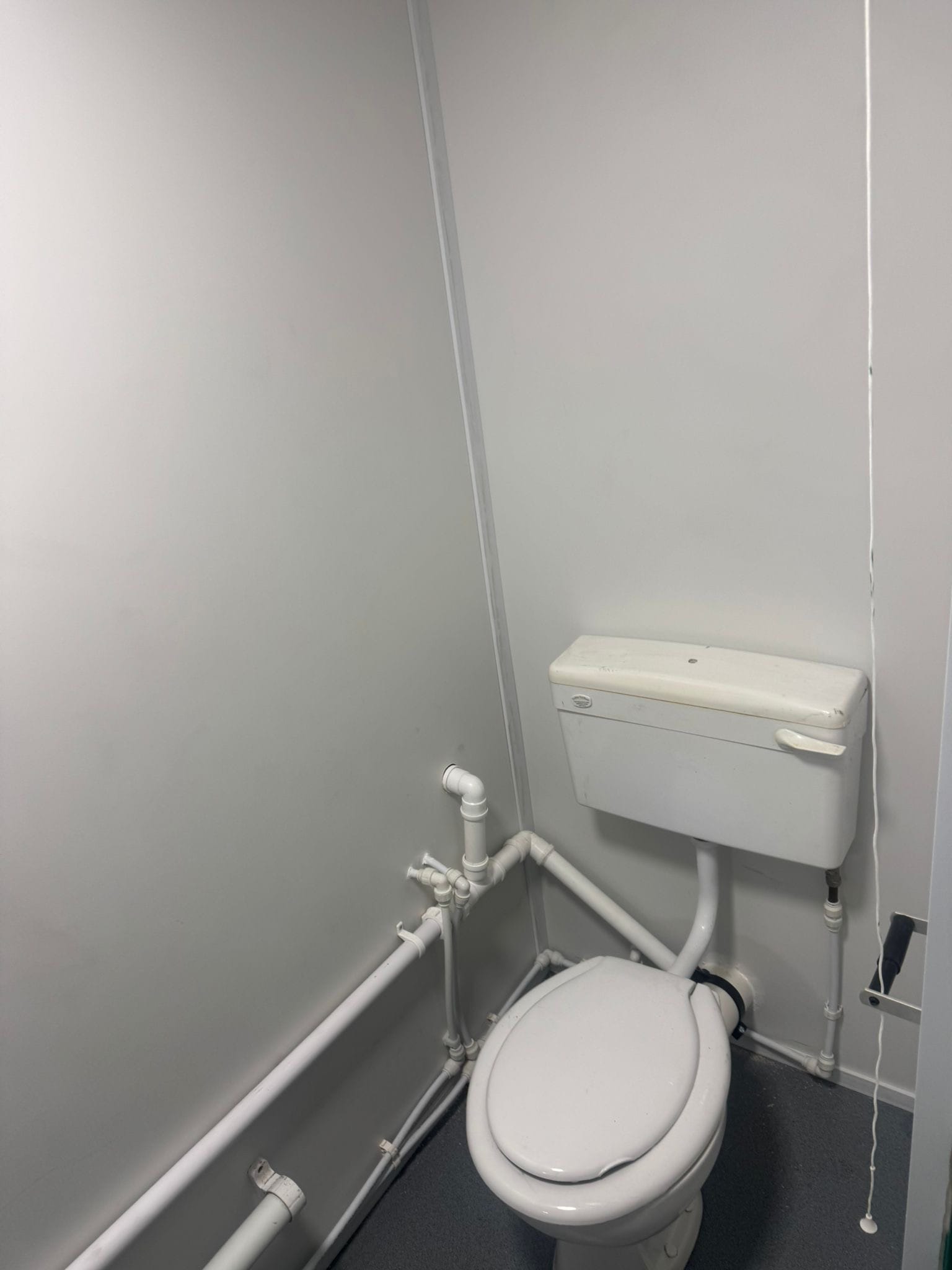 Sold to a company in Worksop, Notts - 24ft x 9ft Shipping Container Welfare Office - Image 9