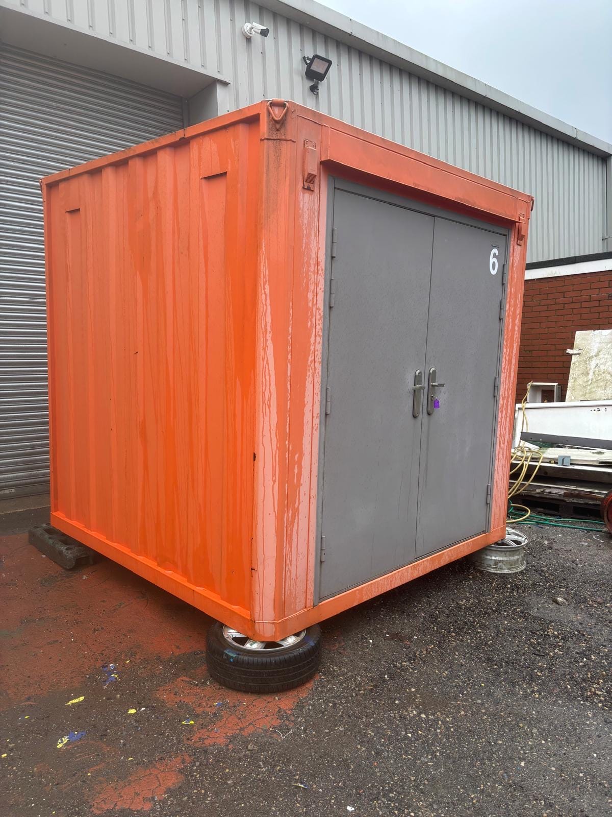 Sold to a farmer, Clay Cross - 8ft x 8ft x 8ft Shipping Storage Container - Image 2