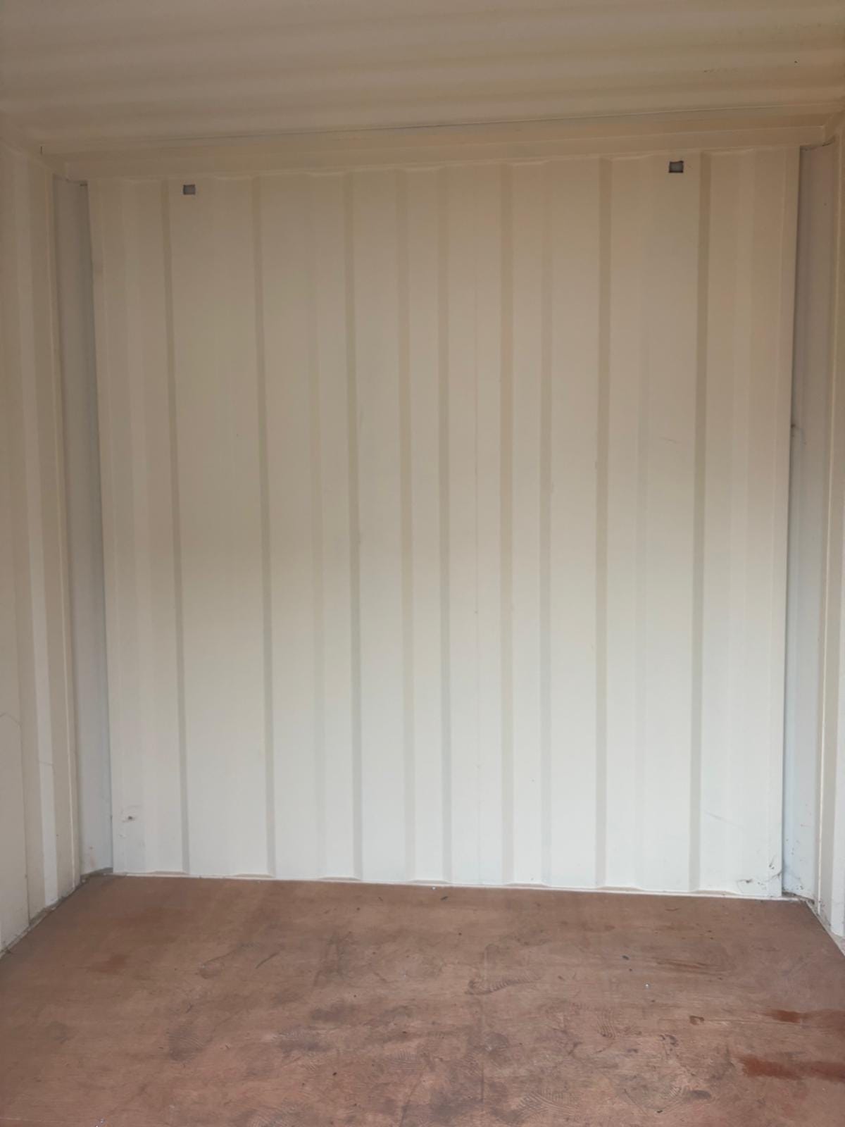 Sold to a farmer, Clay Cross - 8ft x 8ft x 8ft Shipping Storage Container - Image 7